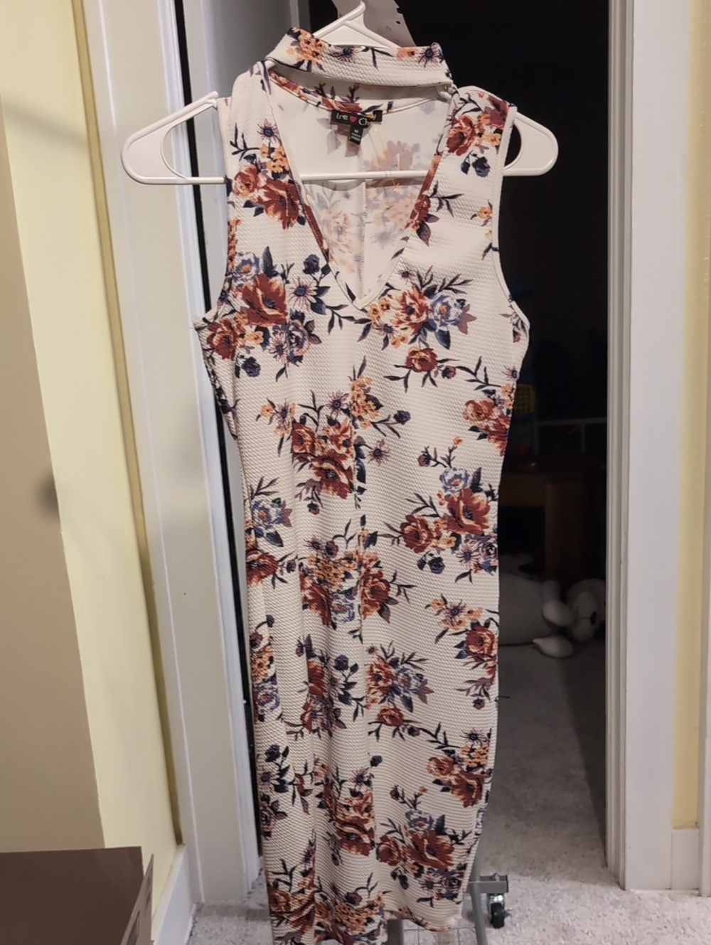Sleeveless Floral Midi Dress with Choker Detail - Cream with Rust & Navy